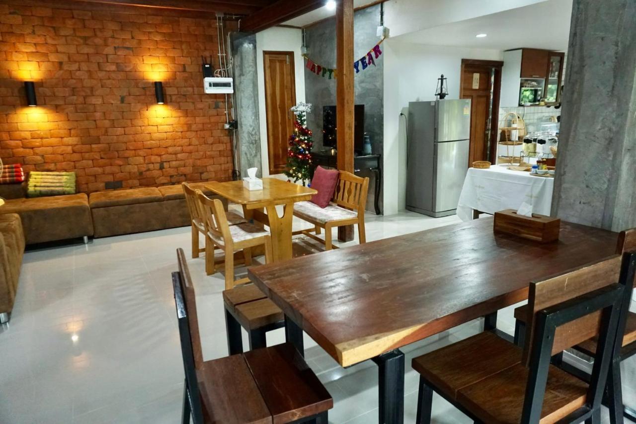 Tha Ma-O Bouteak Homestay - Self Check-In Lampang Exterior foto