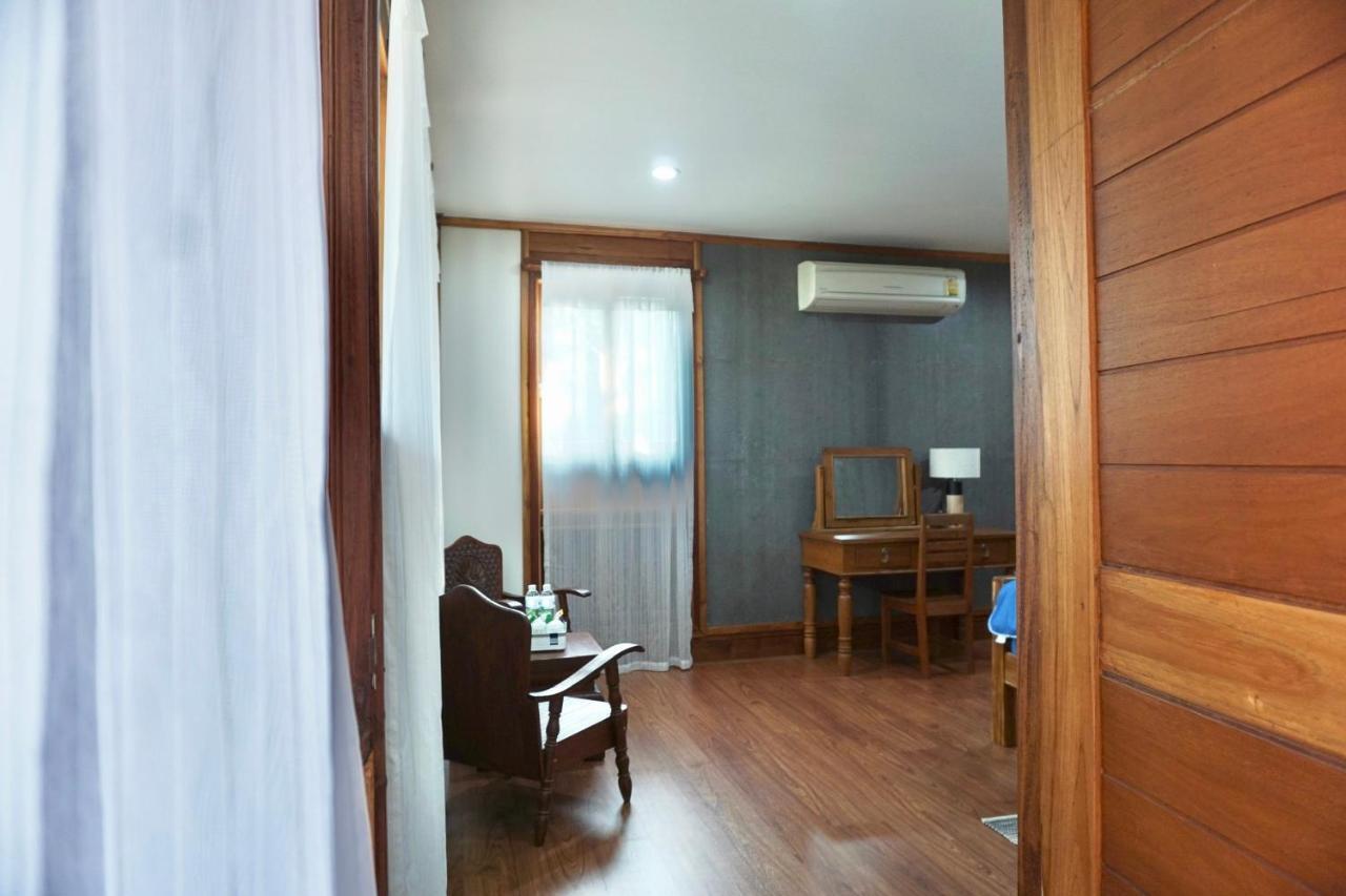 Tha Ma-O Bouteak Homestay - Self Check-In Lampang Exterior foto